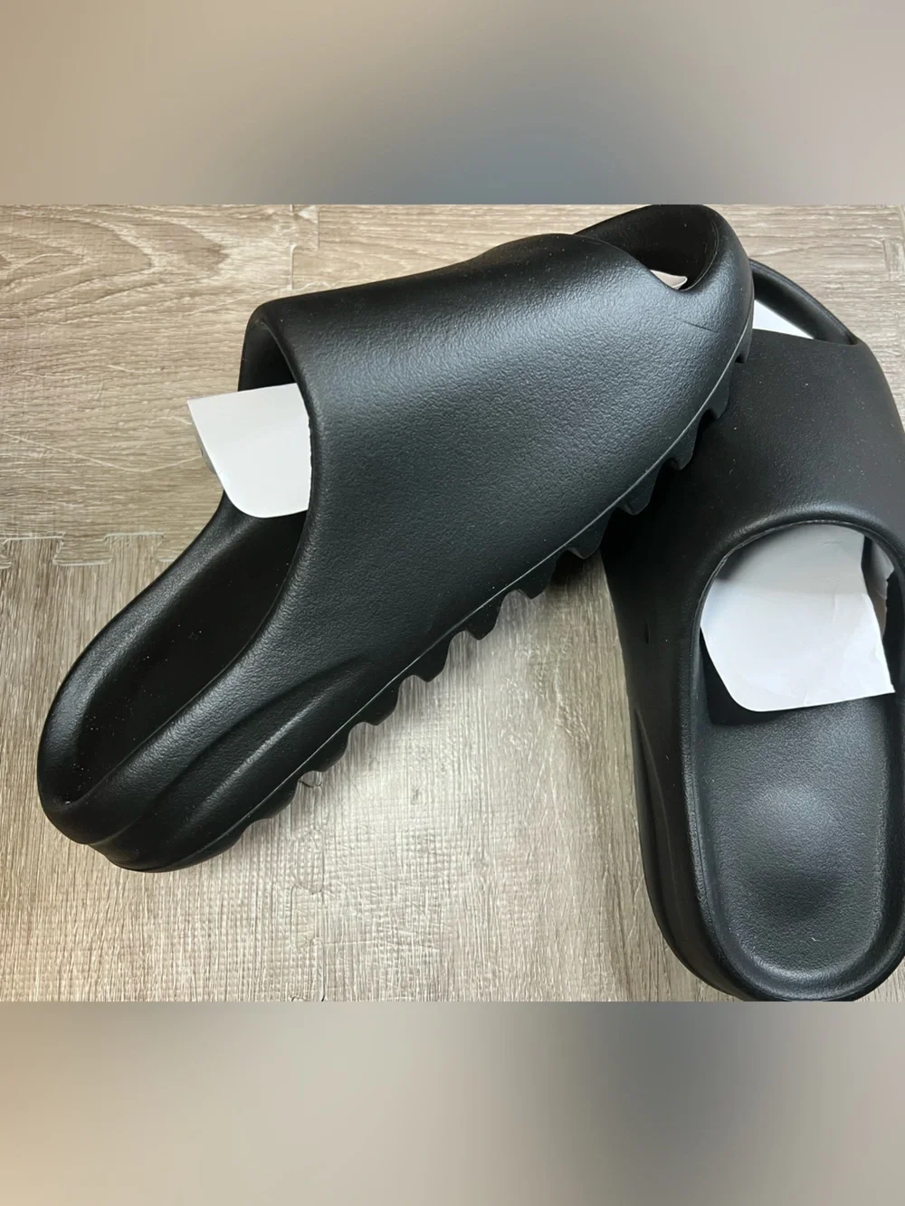 YZY YS-01 Slide SZ 10 Men’s Comfort Sandals Brand New Black YEEZY Fast Shipping